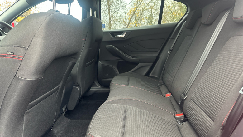 Ford Focus 1.0 EcoBoost Hybrid mHEV 155 ST-Line 5dr Auto Petrol Hatchback